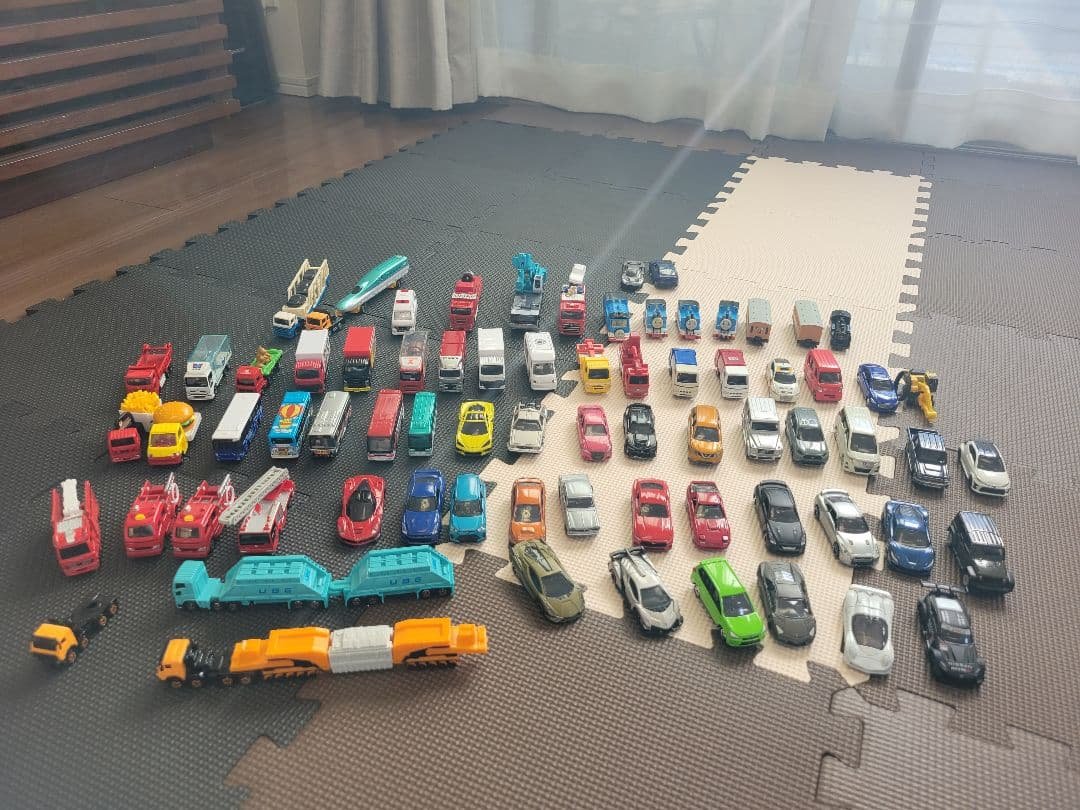 トミカ他70台　ジャンク品