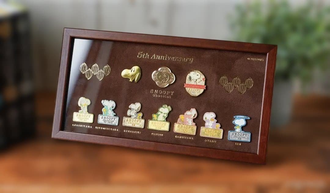 SNOOPY chocolat 5周年限定スヌーピーショコラ　ピンバッジ
